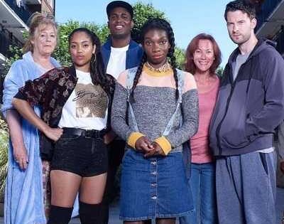 مشاهدة مسلسل Chewing Gum الموسم الاول الحلقة 4