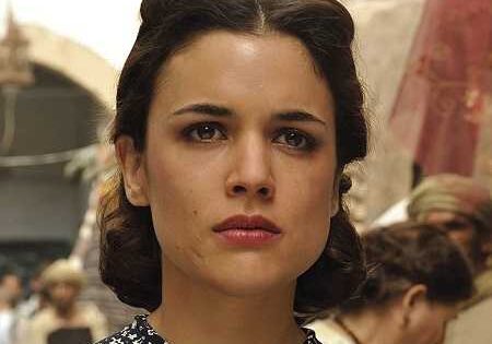 مسلسل El tiempo entre costuras الحلقة 1 مترجمة