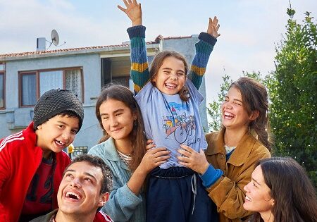 مسلسل المشردون الجزء الثاني الحلقة 15 مدبلجة